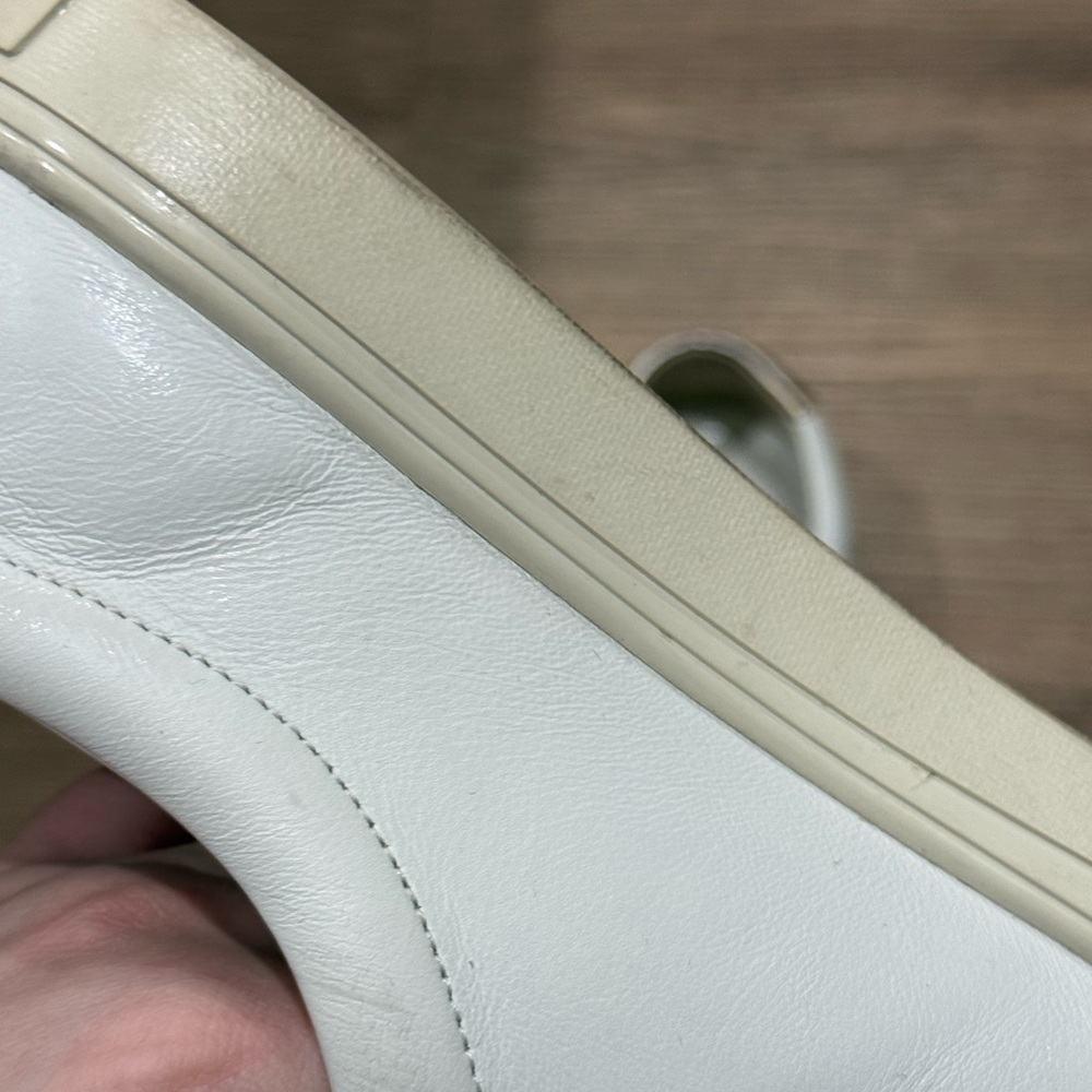 Saint Laurent White/Gold Low Cut Leather Lace-Up Sneakers - Picture 5 of 16